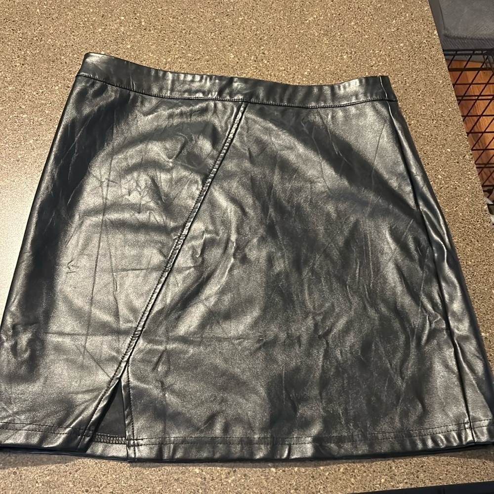Leather skirt